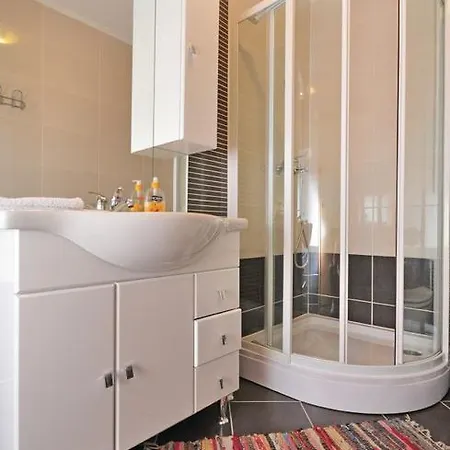 Apartment 4 *