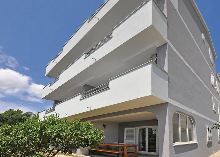 4 Apartment